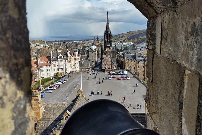 Private Edinburgh Full Day Guided Tour in a Black Cab LEVC TX - St Giles’ Cathedral and the Reformation story you’ll actually remember