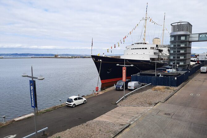 Private Edinburgh Full Day Guided Tour in a Black Cab LEVC TX - Royal Yacht Britannia, Scottish Parliament, and free architecture breaks