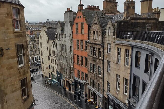 Private Edinburgh Full Day Guided Tour in a Black Cab LEVC TX - Grassmarket to New Town: the city’s two personalities