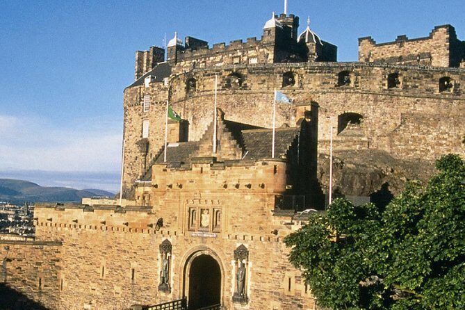 Private Edinburgh Tour for Families with a Local, 100% Personalized - Where you meet and how flexible the day stays