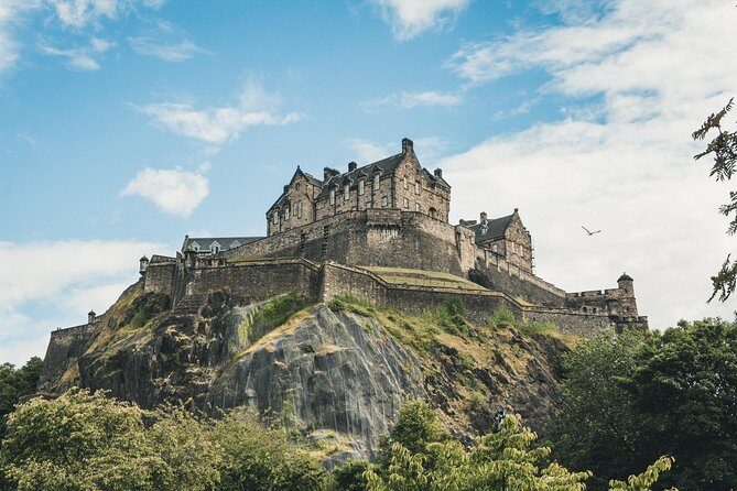 Private Edinburgh Tour for Families with a Local, 100% Personalized - Stop 1: Climbing Arthur’s Seat for big city views