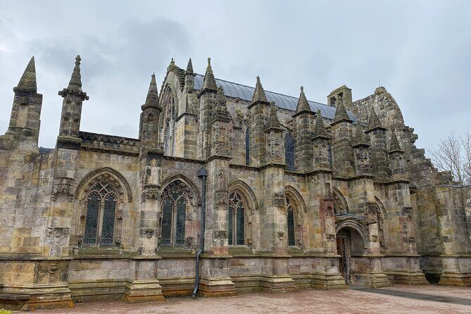 Private Executive Edinburgh Airport transfers to Edinburgh City - Car comfort: choosing the right Mercedes or BMW for your group