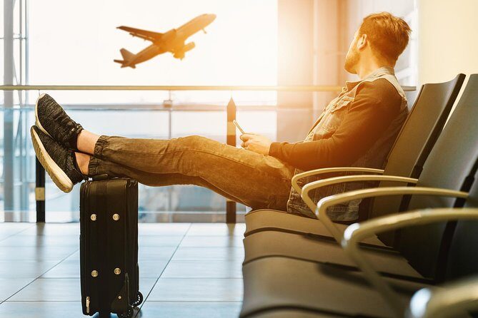 Private Glasgow Arrival Transfer - Airport to Hotel / Accommodation - Your ride: sedan vs minivan, comfort, and luggage reality