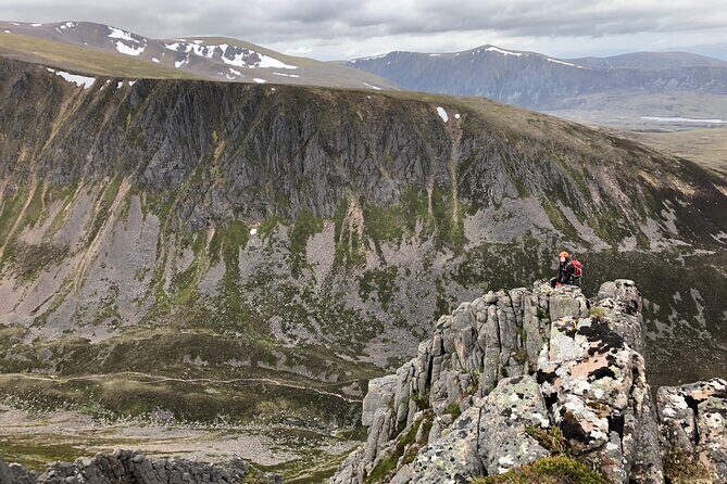 Private Guided Ridge Scrambling Experience in the Cairngorms - The climb, the route choices, and how the day can end