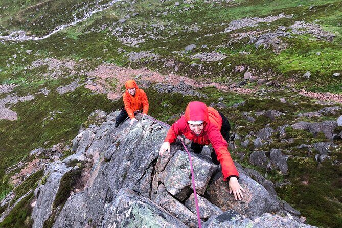 Private Guided Ridge Scrambling Experience in the Cairngorms - What to bring: the small list that prevents a miserable day
