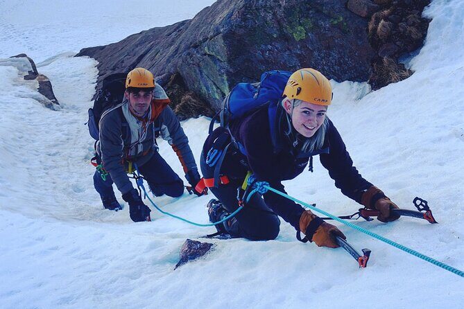 Private Guided Winter Mountaineering Experience in the Cairngorms - What to Bring: Clothing, Boots, and Lunch You’ll Need