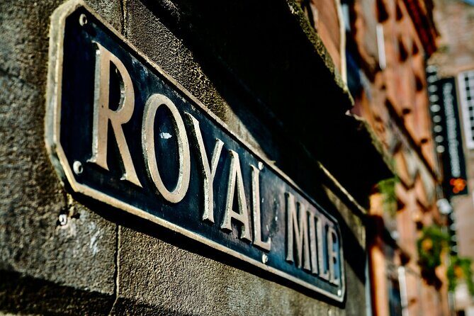 Private Half Day Tour of Edinburgh in a Black Cab - A Private Black Cab Ride for a Tight 4-Hour Edinburgh Hit
