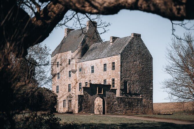 Private Outlander tour from Glasgow or Edinburgh - Pickup and the 9-hour pacing that keeps the day fun