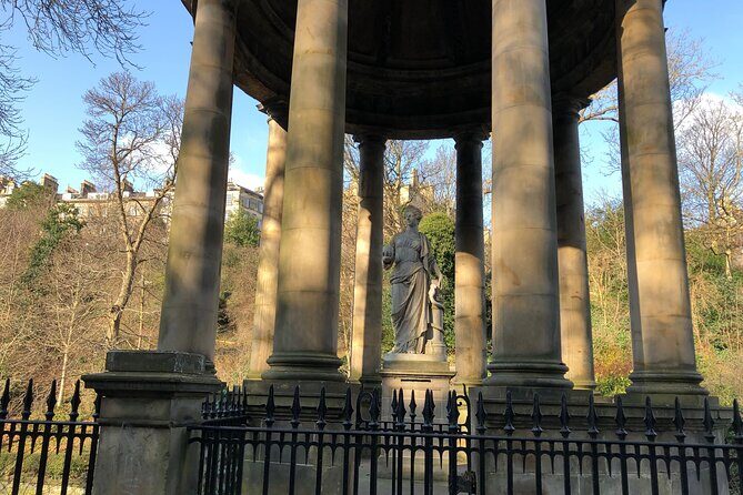 Private Royal Mile Walking Tour - Outside-only sightseeing: what you gain (and what you won’t)
