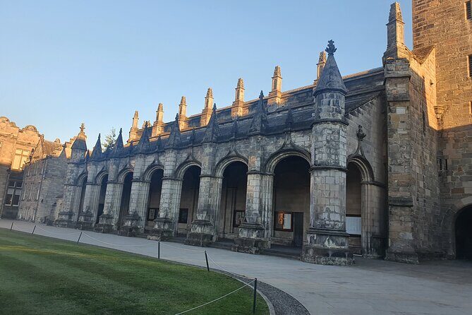 Private St Andrews Day Guided Tour-Personalised & Bespoke - St Andrews Town Walk: Cobblestones, University Vibes, and the Romantic Factor