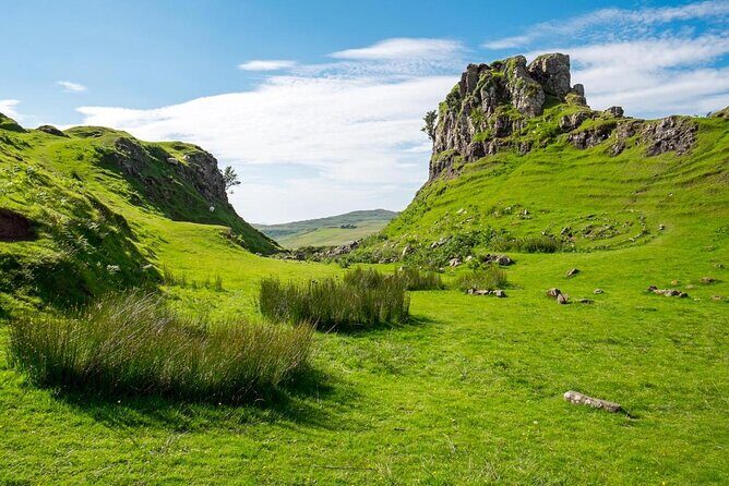 Private Tour to Skye, Fairy Pools, Portree and The Fairy Glen - The weather reality on Skye Bridge and Fairy Pools