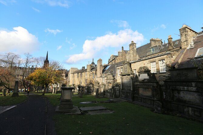 Private Walking Tour in Edinburgh: Harry Potter Inspirations - George Heriot’s School from the outside: Hogwarts stonework without entry