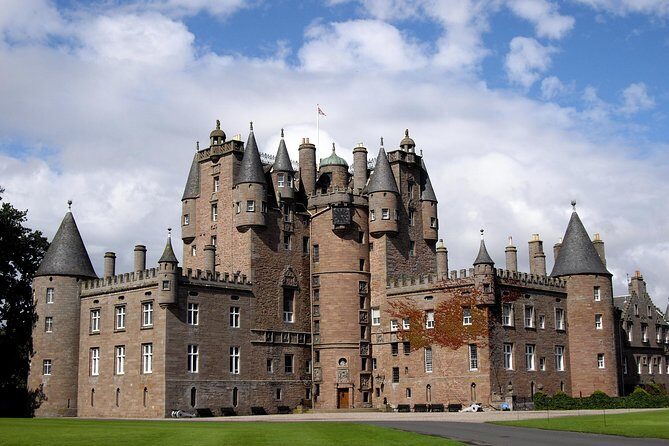 Scottish Castles Glamis and Dunnottar Italian Tour Guide - Key things to know before you go