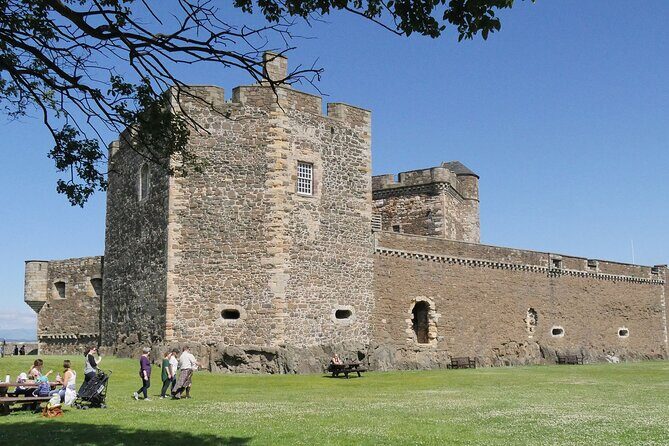 Scottish castles tour - private four castles tour from Edinburgh - What to pack and how to dress for a castle-hopping day