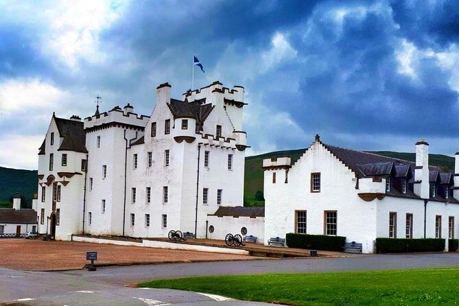 Scottish Highlands Private Day Tour with Scottish Local - Timing, tickets, and how weather can change the whole day