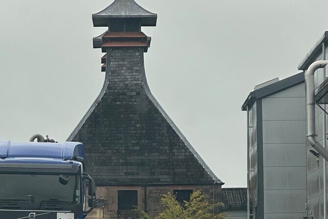 Scottish Whisky Distillery & Fairytale Dunrobin Castle - Stop 7: Lunch in Dornoch—keep it simple with the castle area or the Eagle bar