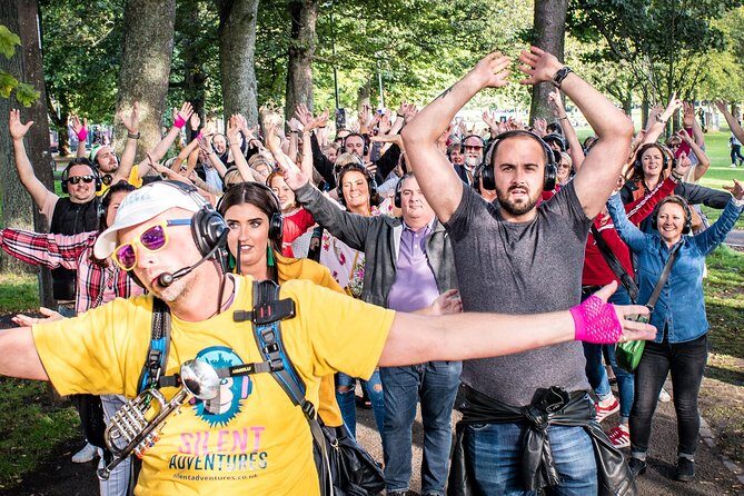 Silent Disco Adventure Tour - Silent disco on foot: what the 1-hour tour is really like