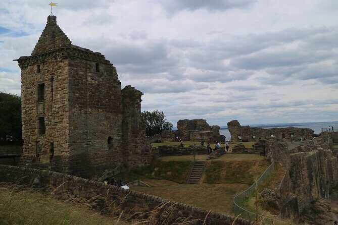 St Andrews and Culross Luxury Day Private Tour - Culross: The Pretty Village Stop With Outlander Clues and Real Context