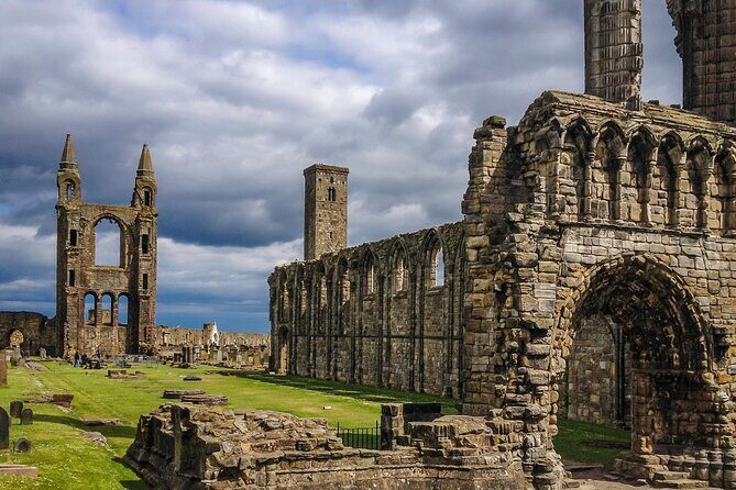 St Andrews, Fife Coast Walk & Historic Abbey Tour from Edinburgh - Queensferry Crossing: The 15-Minute Stop That Sets the Tone