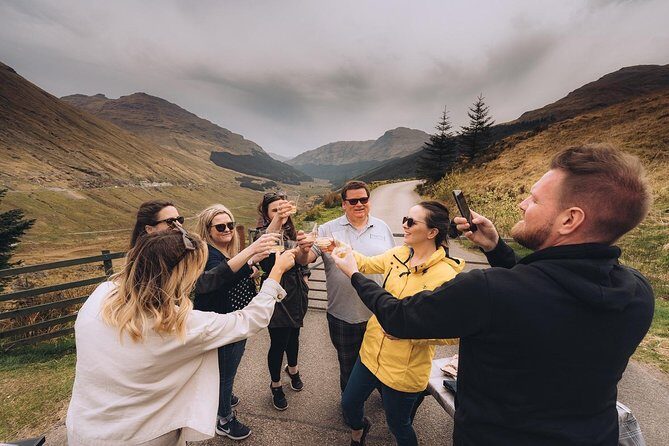 Stirling Castle, Hairy Coo's & The Trossachs - Lunch at The Lade Inn and the Trossachs drive that softens the pace