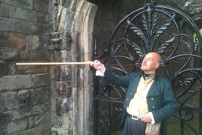 Stirling Old Town Private Walking Tour - Why the guide style matters on a 1.5-hour walk