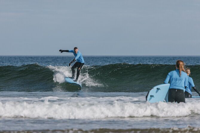 Surfing Class in Cullen Bay - The warm-up and safety talk that actually set you up to stand