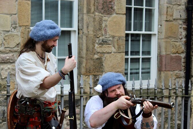 The History Behind Outlander Tour - Weapons display, period clothing, and Scottish treats: what you get for the money