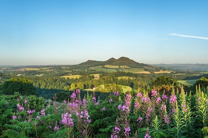 The Scottish Borders Full-Day Private Tour in a Luxury Minivan with Local Guide - Guides Make It Personal: Kilt-Wearing Storytelling and Flexibility
