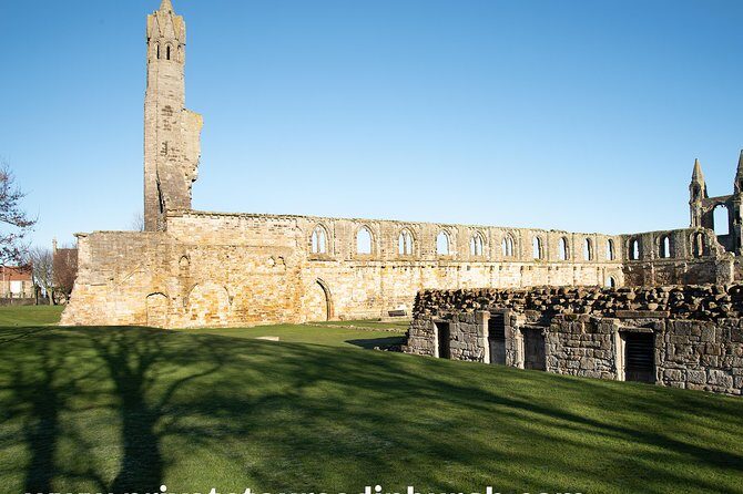 Tour of St Andrews and Historic Fife Small Group Tour - Anstruther Harbour: A Calm 30-Minute Pause by the Sea
