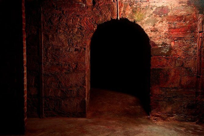 Underground Vaults Walking Tour in Edinburgh Old Town - Should you book the Underground Vaults Walking Tour in Edinburgh Old Town?