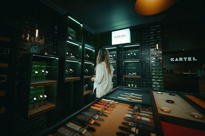 Watch Building Experience - St Andrews - The Welcome: Scottish Drinks, Nibbles, and a Friendly Start