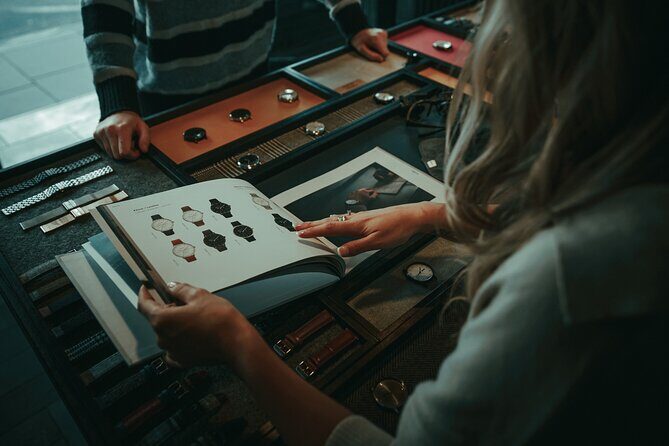 Watch Building Experience - St Andrews - Engraving: Add Text, Use the Machine, Make It Yours
